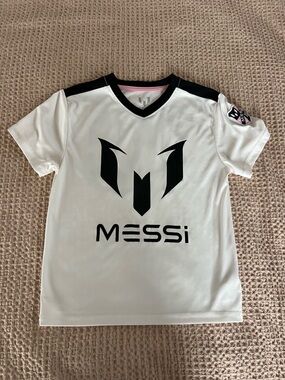 MESSi Kids' White & Black Performance Soccer Jersey